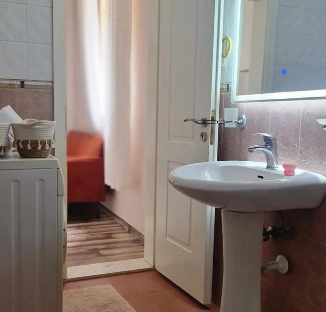 Zaimeen Apartments In Bllok Area Tirana