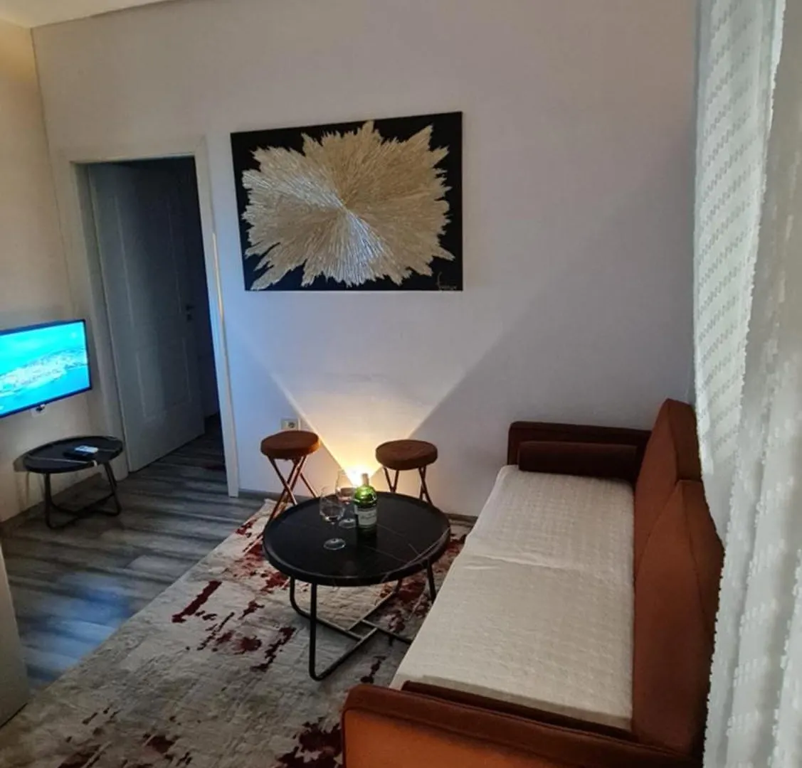 Zaimeen Apartments In Bllok Area Tirana