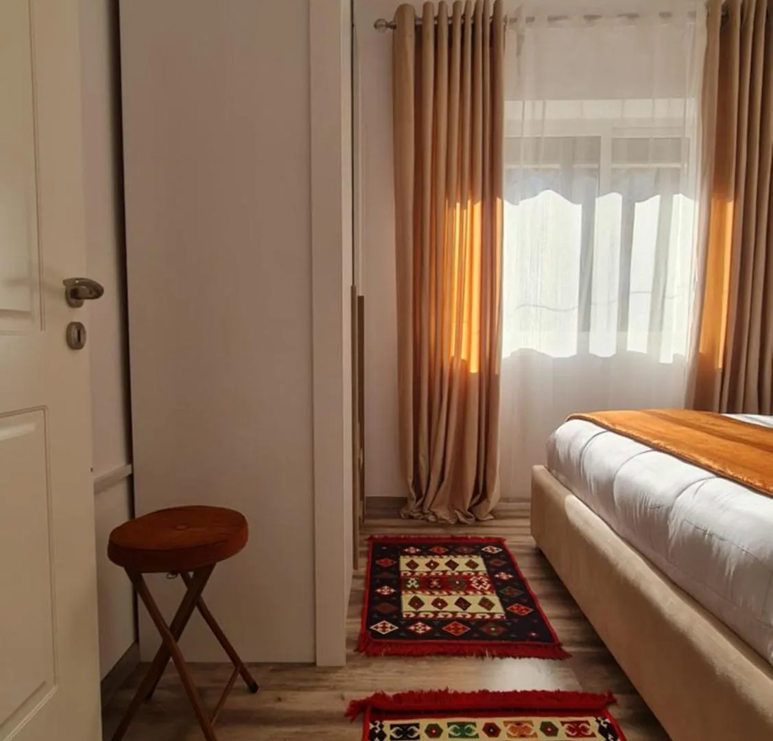 Zaimeen Apartments In Bllok Area Tirana Albanien