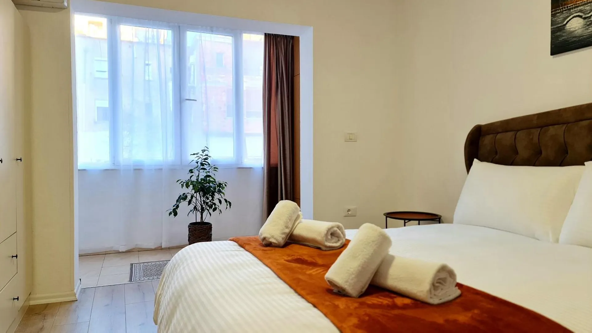 Zaimeen Apartments In Bllok Area Tirana 0*,  Albanien